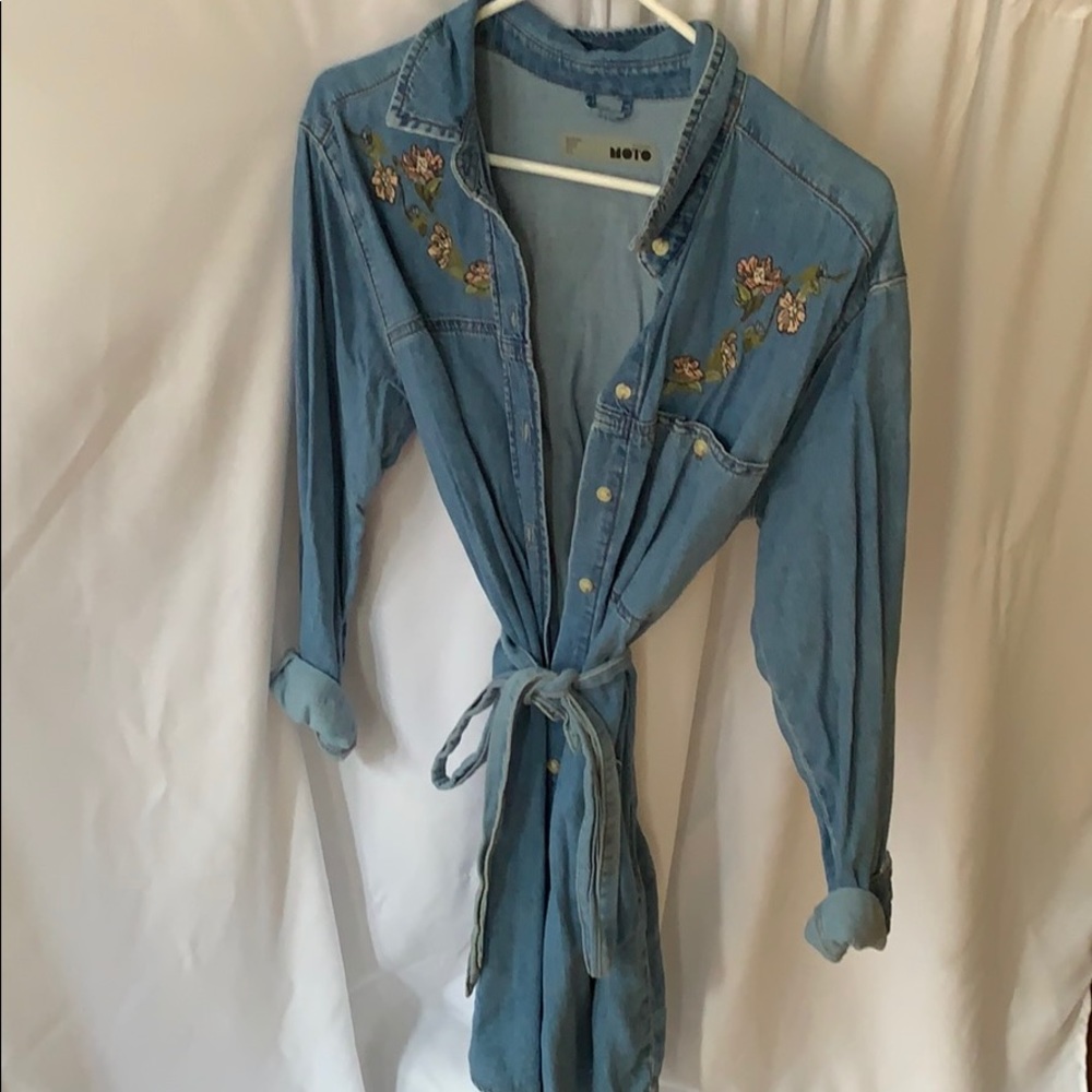 Embroidered denim waist dress